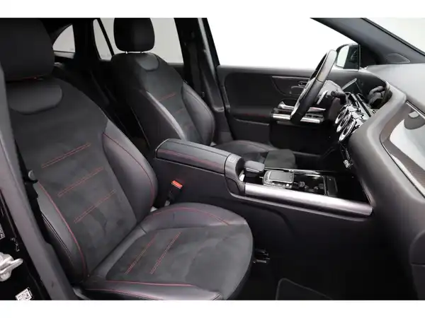MERCEDES-BENZ GLA 250 e (16/19)