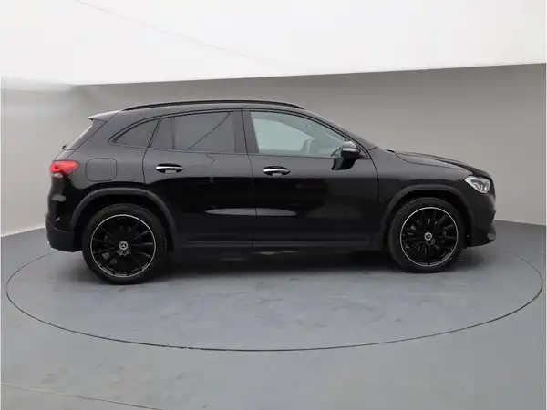 MERCEDES-BENZ GLA 250 e (6/19)