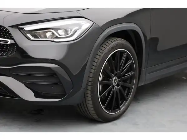 MERCEDES-BENZ GLA 250 e (9/19)