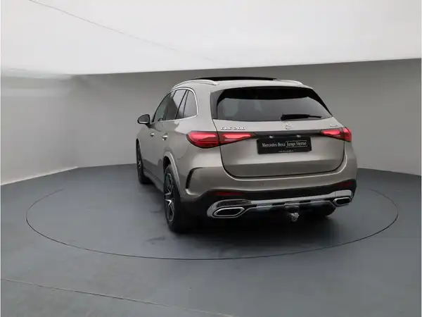 MERCEDES-BENZ GLC 200 4M (4/27)