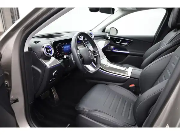 MERCEDES-BENZ GLC 200 4M (10/27)