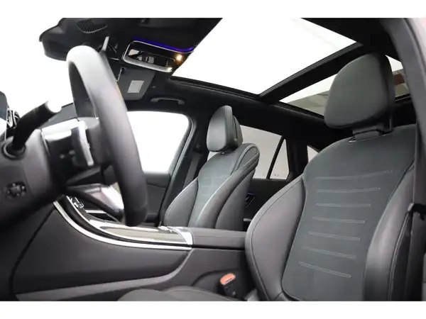 MERCEDES-BENZ GLC 300 d 4M (26/28)