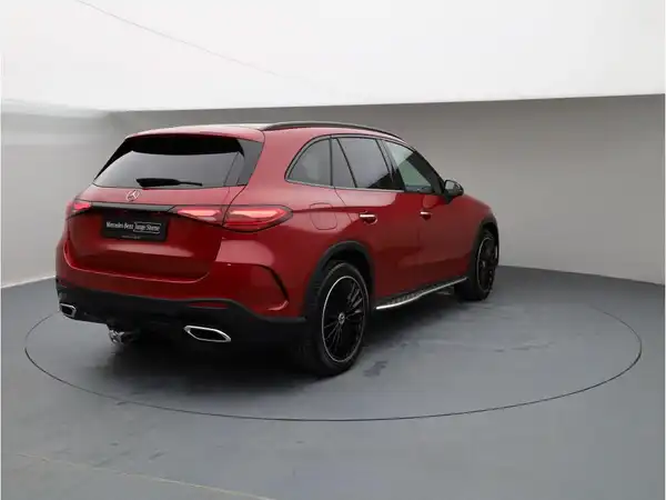 MERCEDES-BENZ GLC 300 d 4M (6/28)