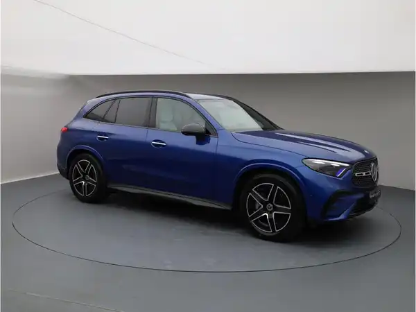 MERCEDES-BENZ GLC 400 e 4M (8/30)
