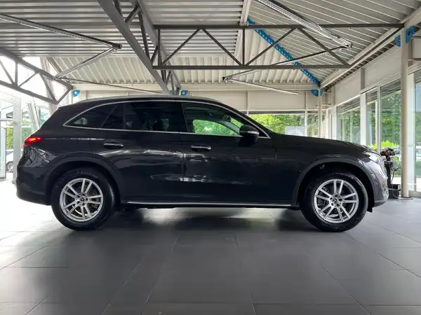 MERCEDES-BENZ GLC 200 4M (5/27)