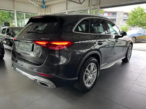 MERCEDES-BENZ GLC 200 4M (6/27)