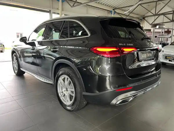 MERCEDES-BENZ GLC 200 4M (8/27)