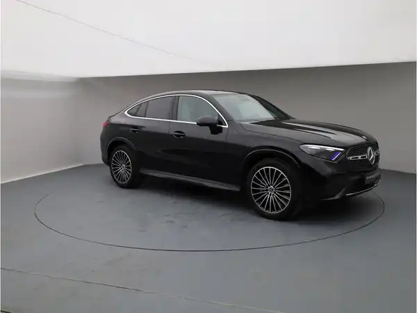 MERCEDES-BENZ GLC 220 d 4M (8/24)
