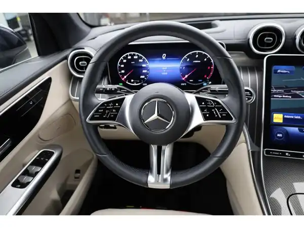 MERCEDES-BENZ GLC 300 d 4M (15/28)
