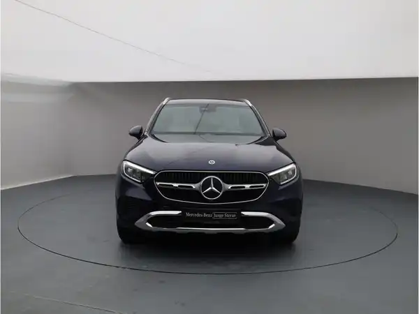 MERCEDES-BENZ GLC 300 d 4M (9/28)