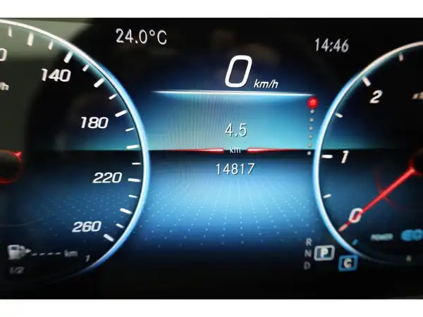MERCEDES-BENZ GLE 300 d 4M (12/27)