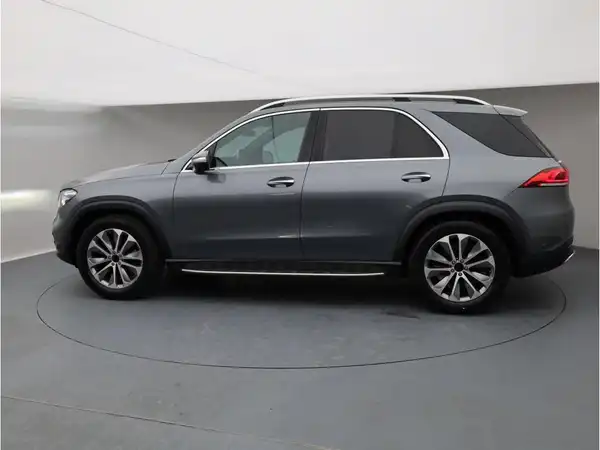 MERCEDES-BENZ GLE 300 d 4M (3/27)