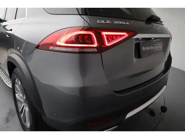 MERCEDES-BENZ GLE 300 d 4M (27/27)