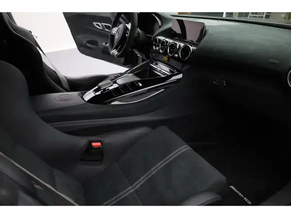 MERCEDES-BENZ AMG GT Black Series (13/19)