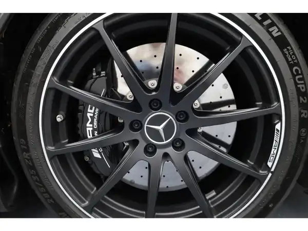 MERCEDES-BENZ AMG GT Black Series (15/19)
