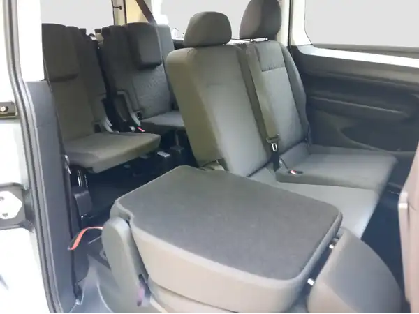 VW Caddy Life Maxi Edition 1.5 eHybrid (15/16)